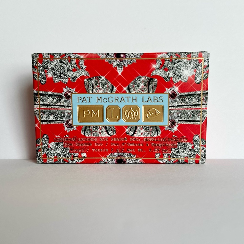 PAT MCGRATH LABS - PETALLIC
PASSION & CRYSTAL BLOSSOM EYE
SHADOW
